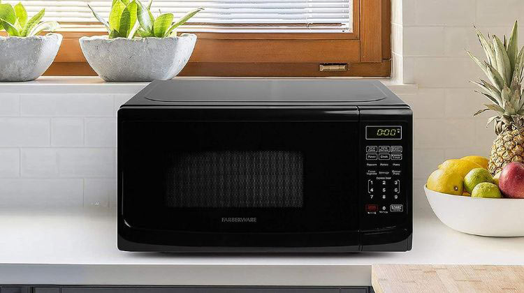 Farberware Countertop Microwave 700 Watts, 0.7 cu ft - Microwave Oven With LED Lighting and Child Lock